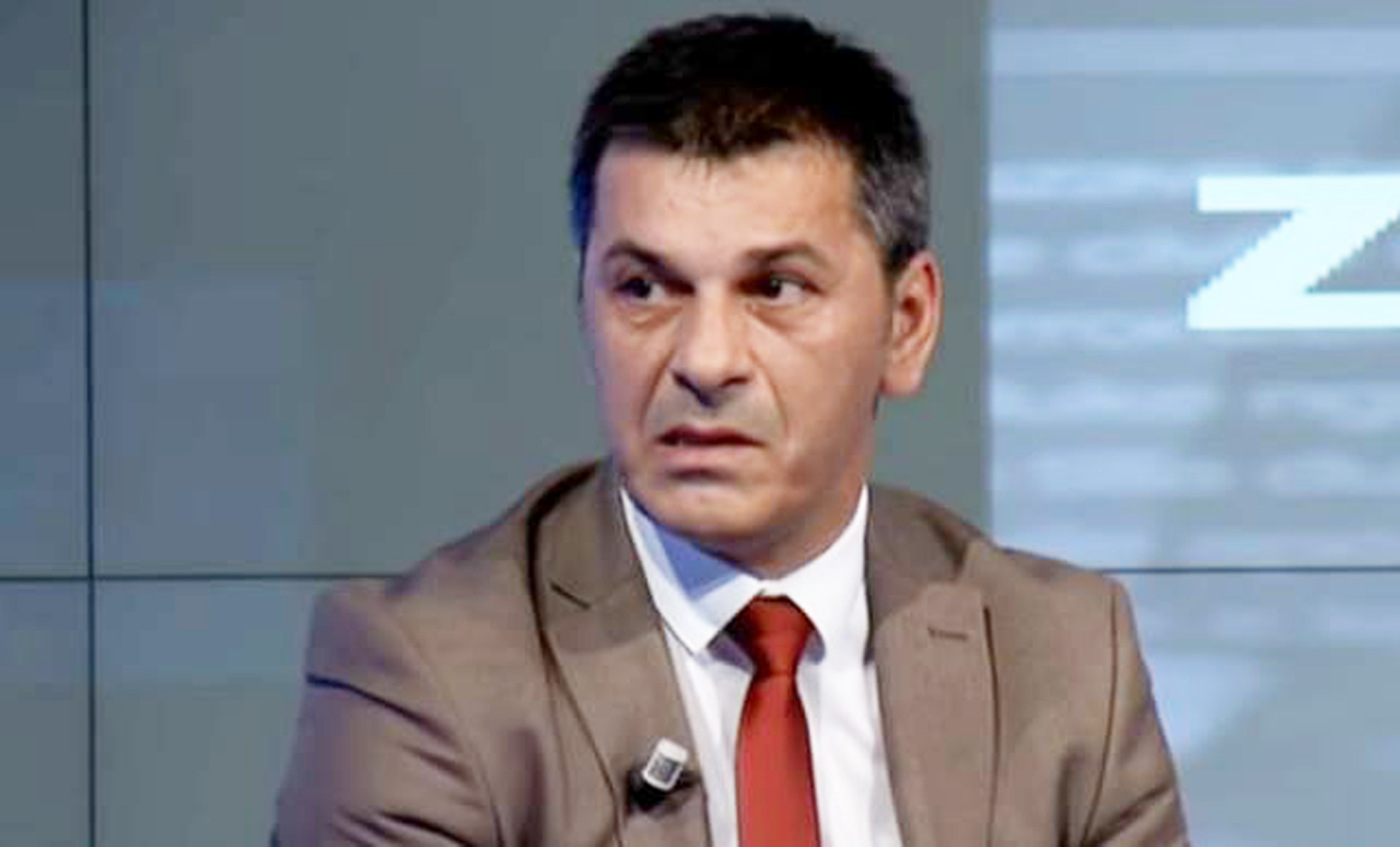 Kryeziu: Kur politika kthehet në teatër, konstituimi i Kuvendit bëhet komedi